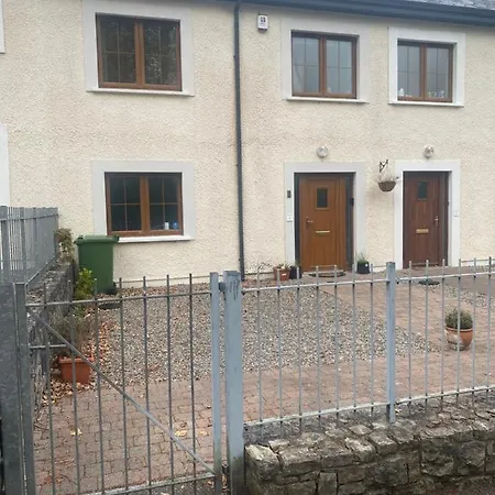 בית אירוח 3 The Courtyard Castle Dargan Ballygawley