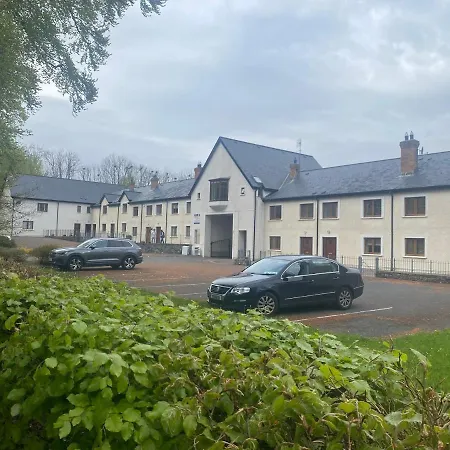 3 The Courtyard Castle Dargan Privatunterkunft