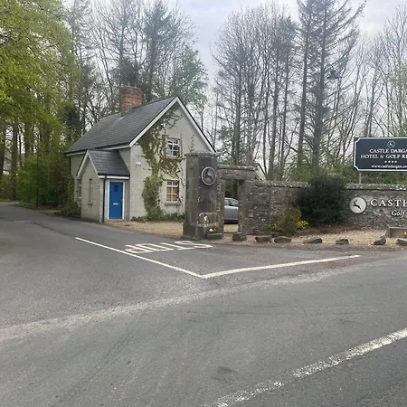 3 The Courtyard Castle Dargan *